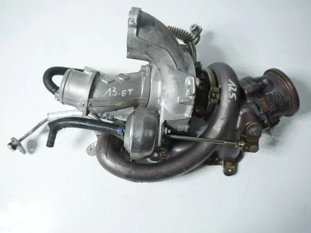 Alfa-Romeo Giulia (952) Turbocharger Turbocharger — ALFA ROMEO GIULIA (952) (2015-PR...