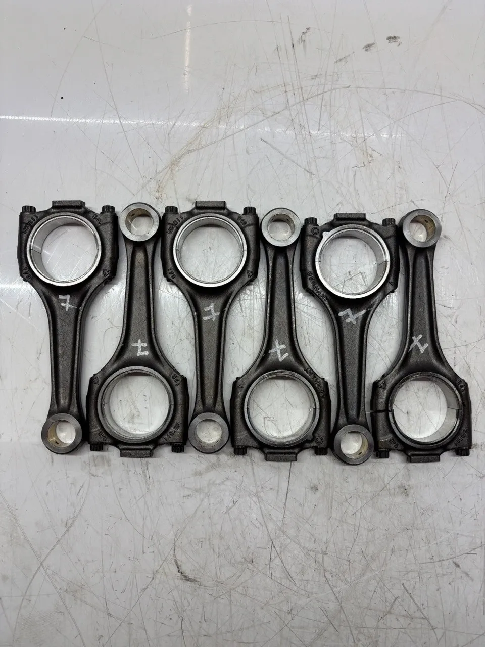 Porsche Cayenne Engine parts 6 × Connecting rod — PORSCHE CAYENNE (92A, 958)...