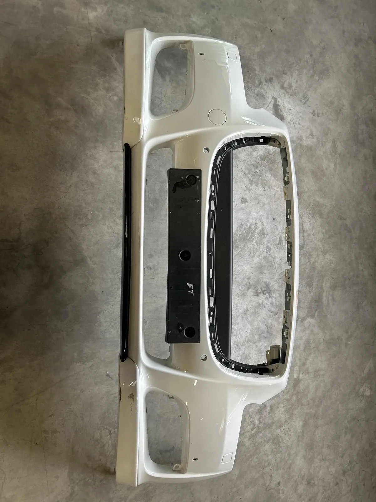 Jaguar XJ Body Front bumper — JAGUAR XJ (X351) (2009-2019) — C...