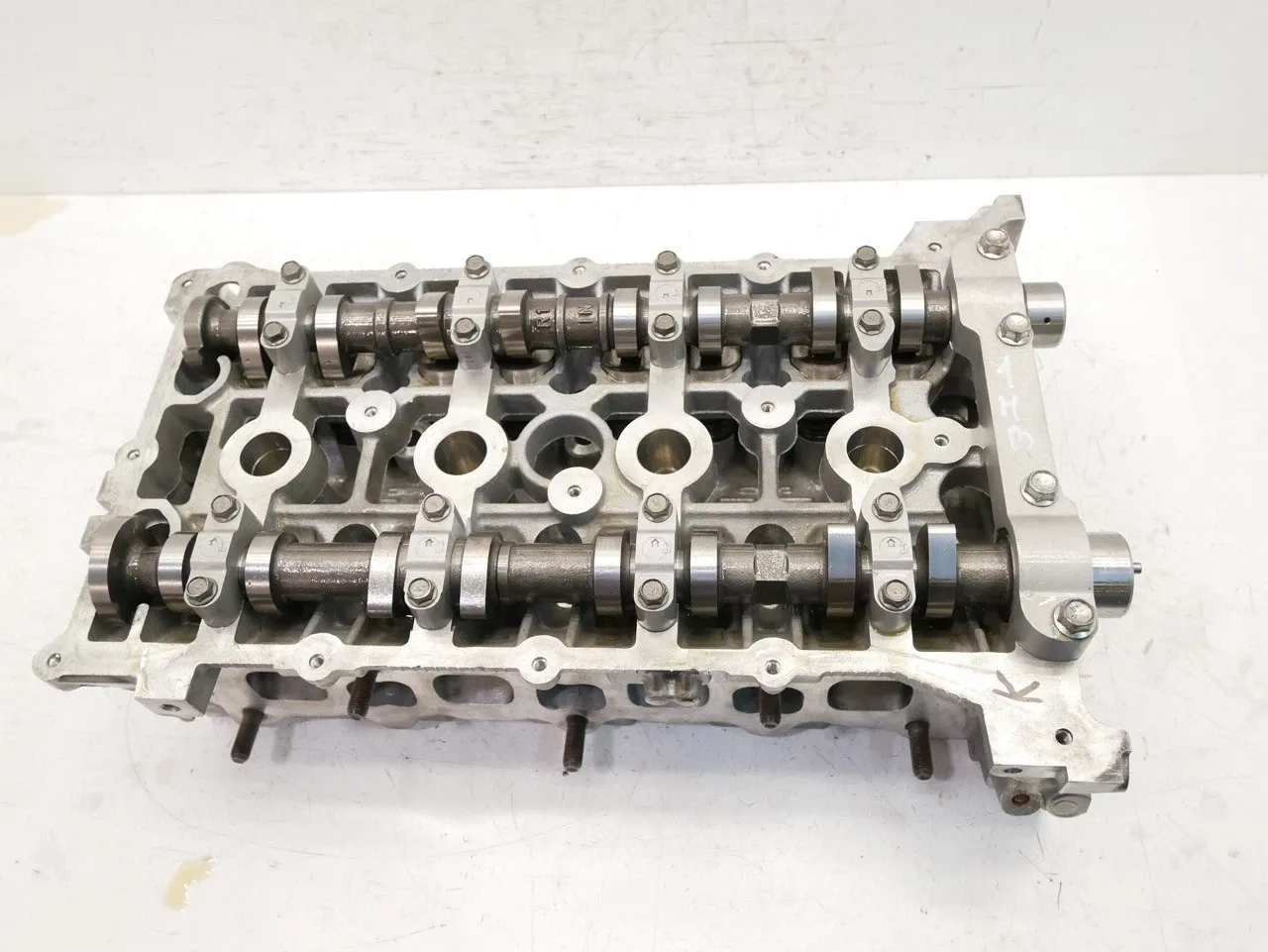 Mitsubishi Outlander Engine parts Cylinder head — MITSUBISHI OUTLANDER III (GF, G...