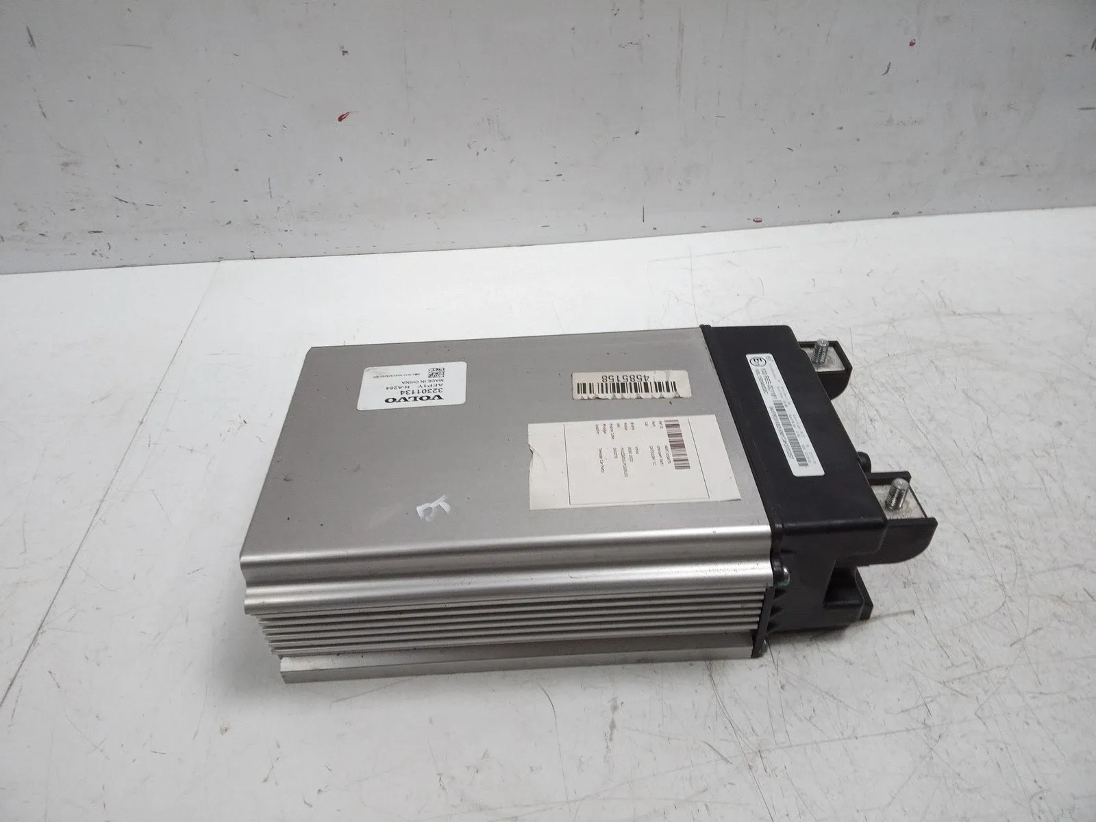 Volvo S60 Electrical parts Battery — VOLVO S60 III / V60 II (224, 225, 227...