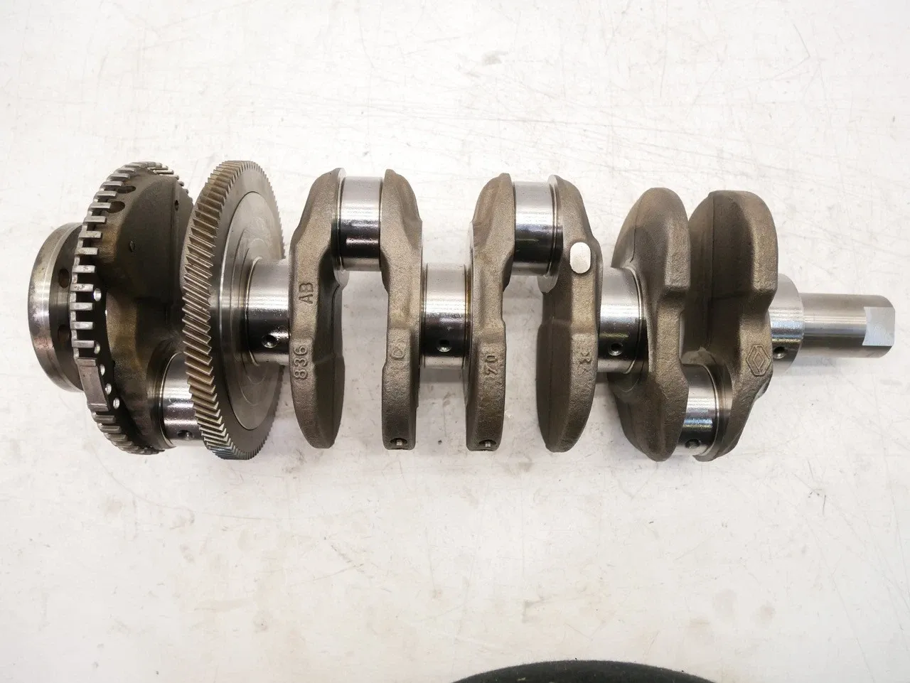 Nissan Navara (D23) Engine parts Crankshaft — NISSAN NAVARA D23 (2015-PRESENT) —...