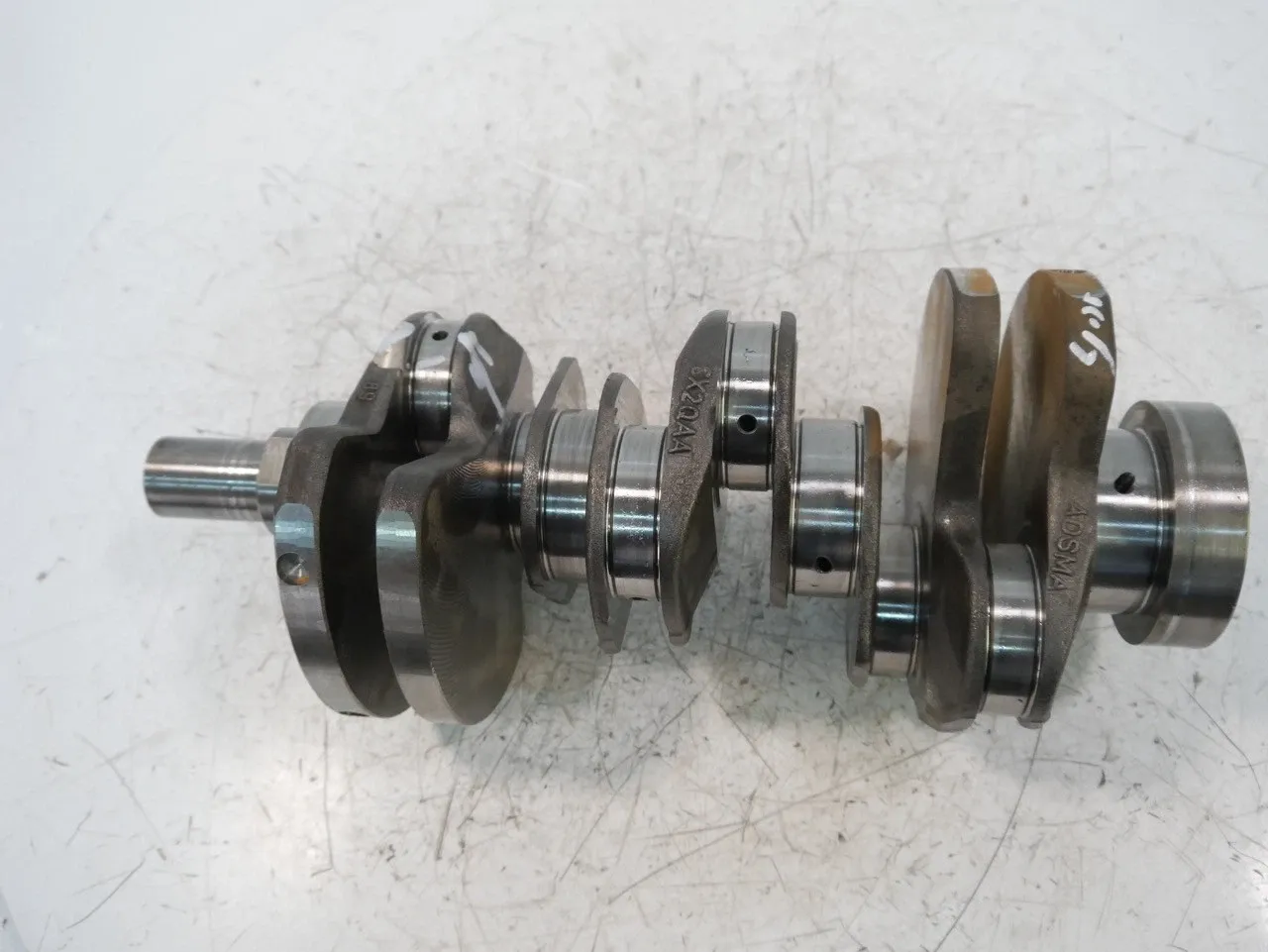 Land Rover Discovery Engine parts Crankshaft — LAND ROVER DISCOVERY IV (L319) (20...