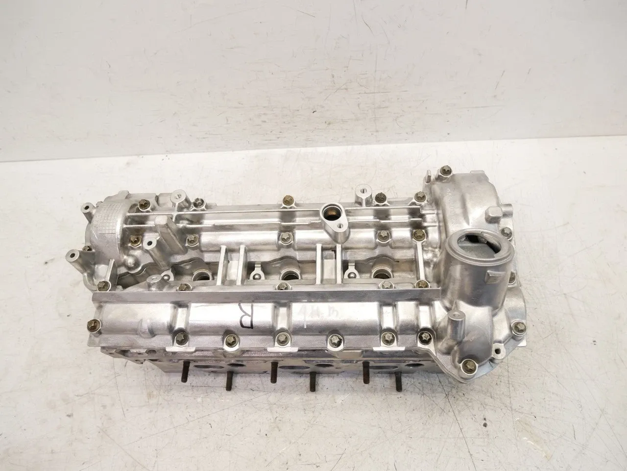 Mercedes-Benz Sprinter (W901-905) Engine parts Cylinder head — MERCEDES-BENZ SPRINTER (903) (1...