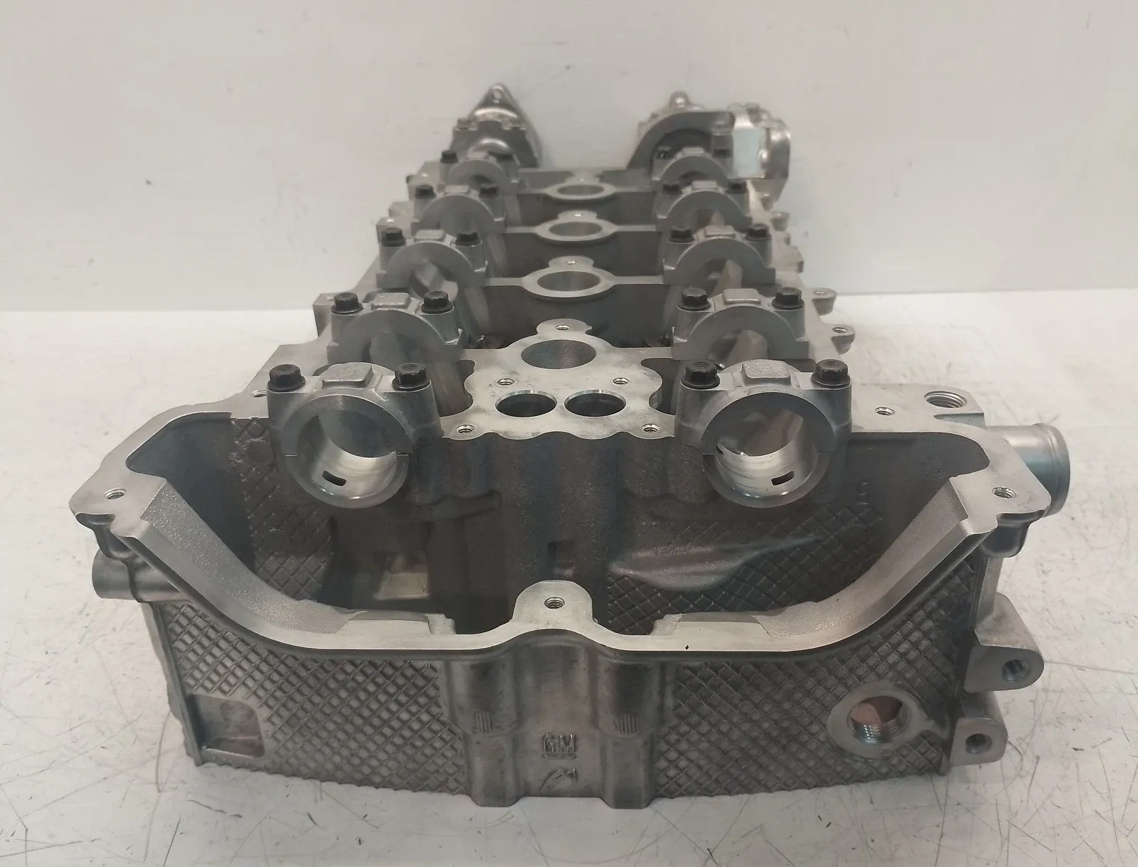 Buick Regal Engine parts Cylinder head — BUICK OPEL REGAL INSIGNIA A (20...