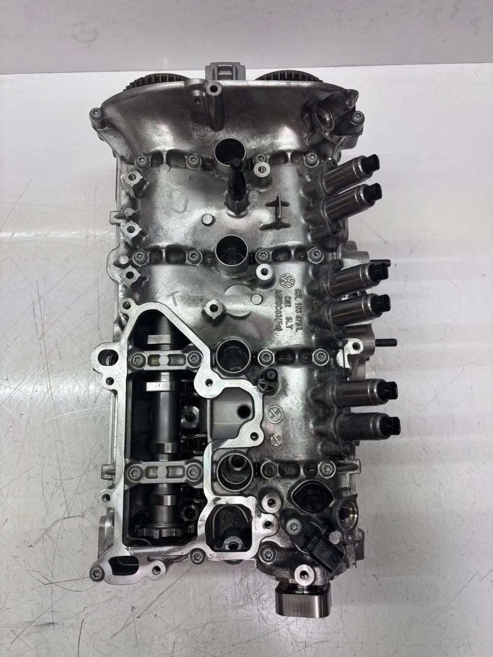 Audi Q5 (FY) Engine parts Cylinder head — AUDI Q5 (FYB, FYG, FYT) (2016-2...