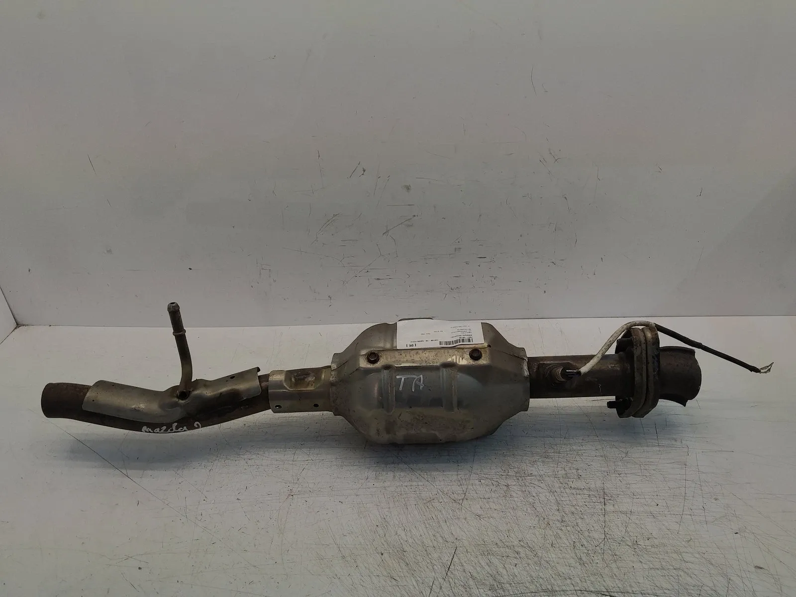 Mazda 2 (DJ) Exhaust System Exhaust system — MAZDA 2 (DJ, DL) (2014-PRESENT...