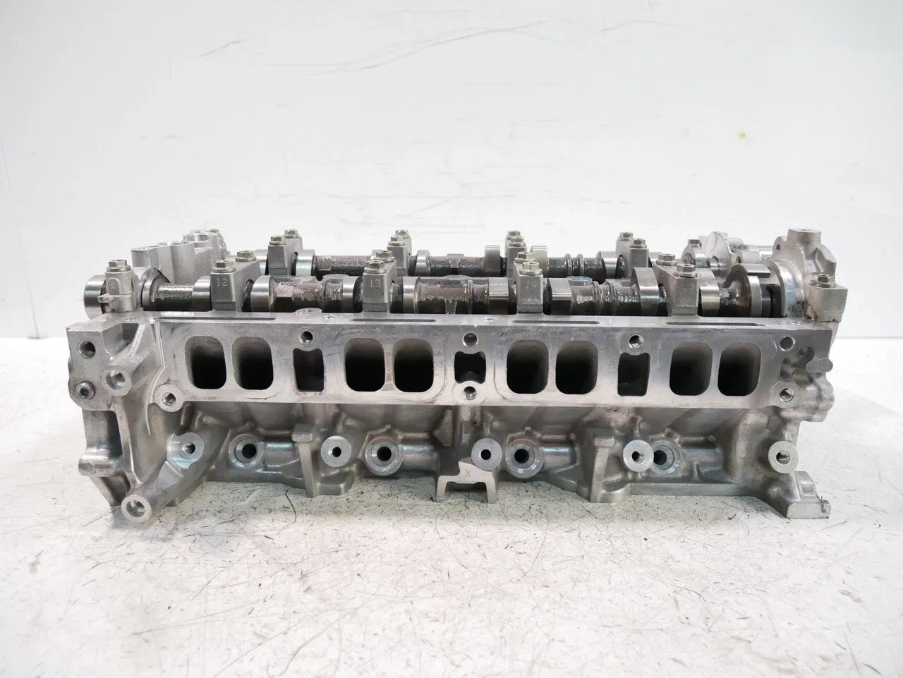 Ford Mustang Engine parts Cylinder head — FORD MUSTANG VI (2014-2023) — E...