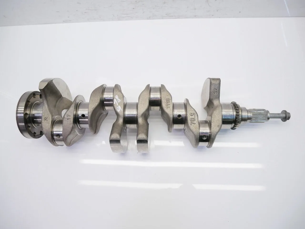 Volvo V40 Engine parts Crankshaft — VOLVO V40 (2012-2019) — 1119

Part...