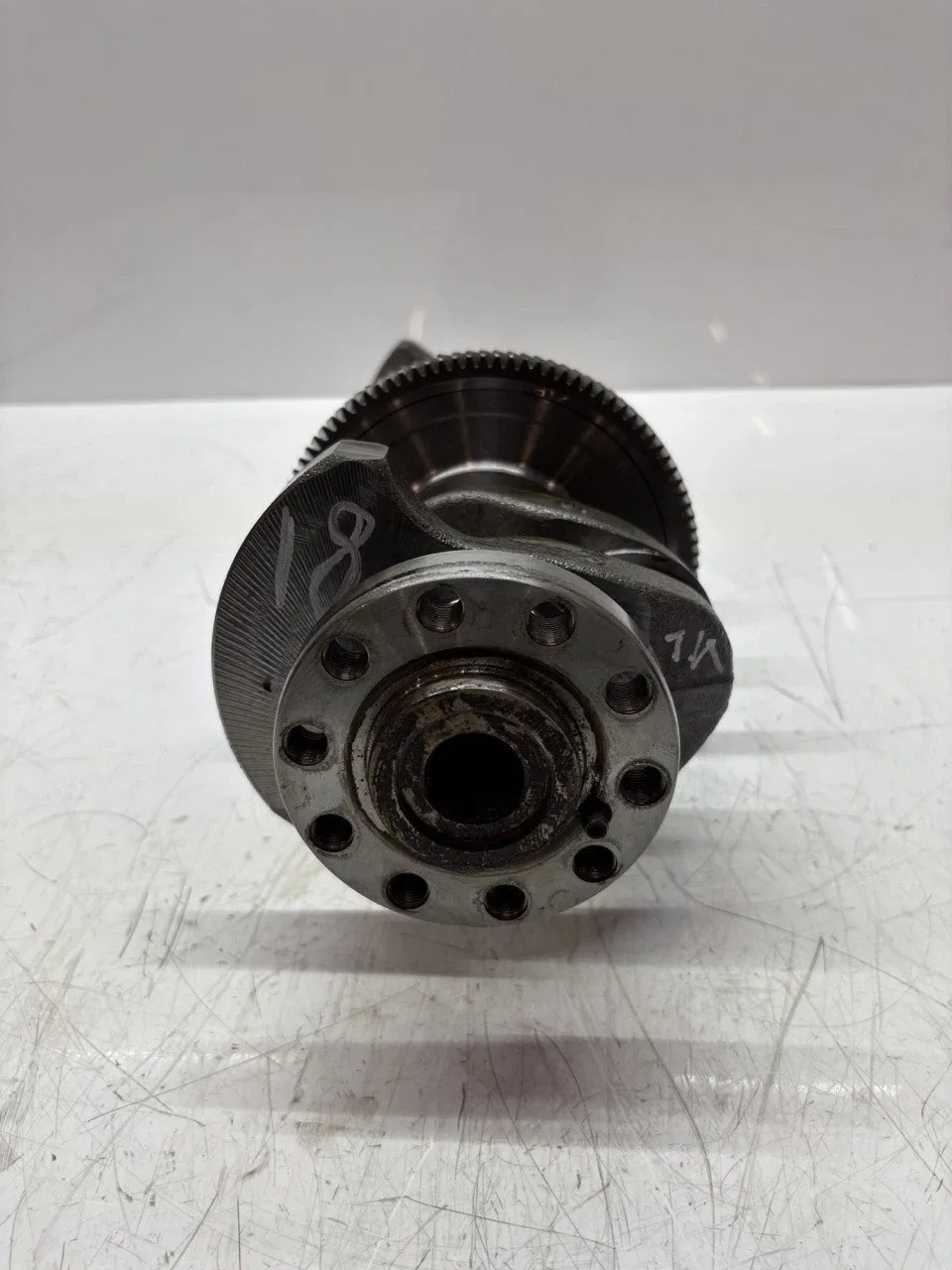 Volvo V40 Engine parts Crankshaft — VOLVO V40 (2012-2019) — 31430529

...