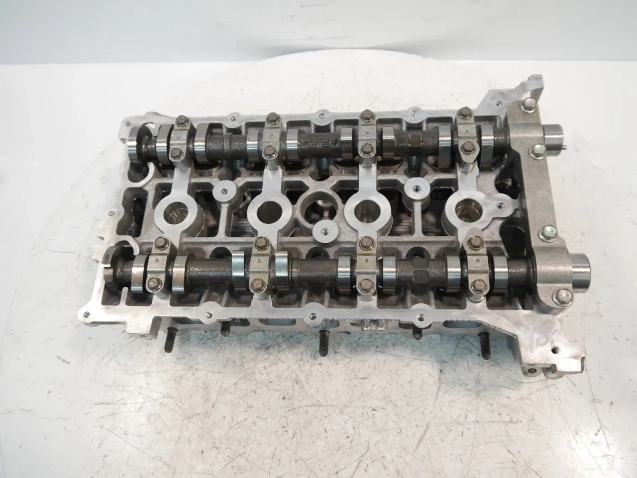 Mitsubishi Outlander Engine parts Cylinder head — MITSUBISHI OUTLANDER III (GF, G...