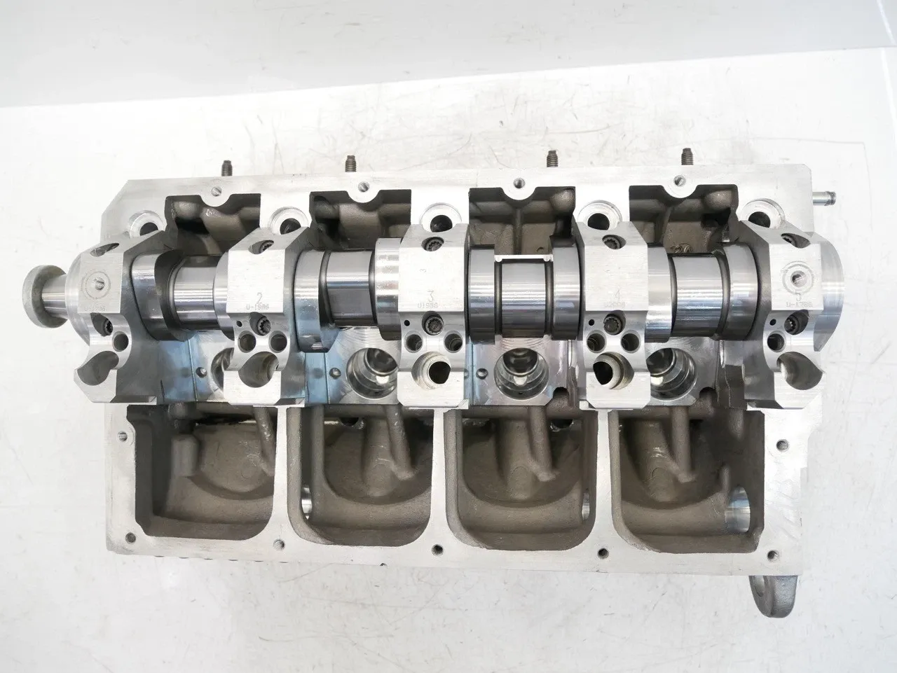 Volkswagen Touran Engine parts Cylinder head — VW TOURAN (1T1, 1T2) (2003-2010...