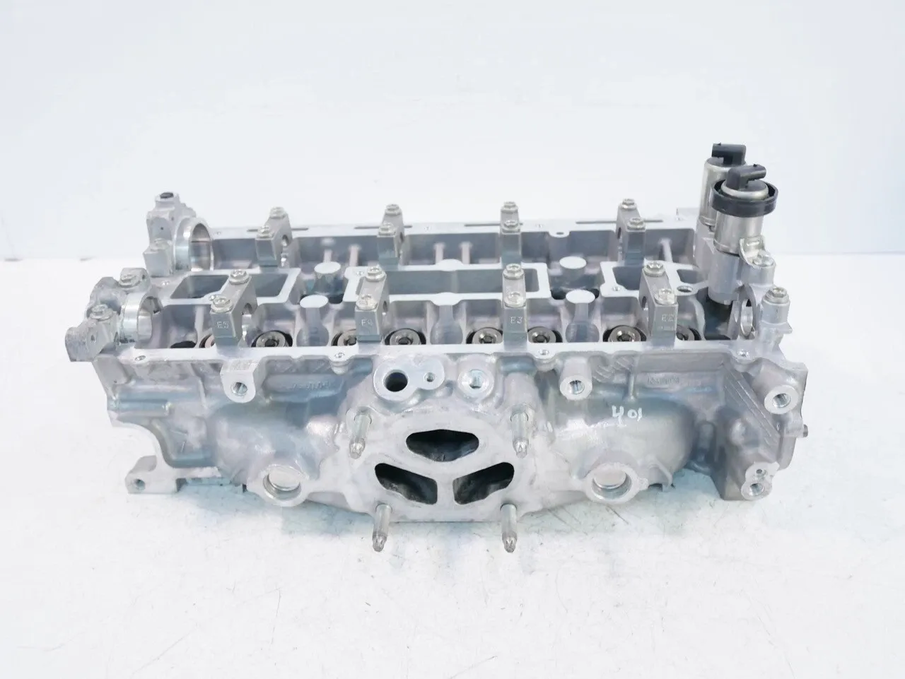 Ford Mustang Engine parts Cylinder head — FORD MUSTANG VI (2014-2023) — E...