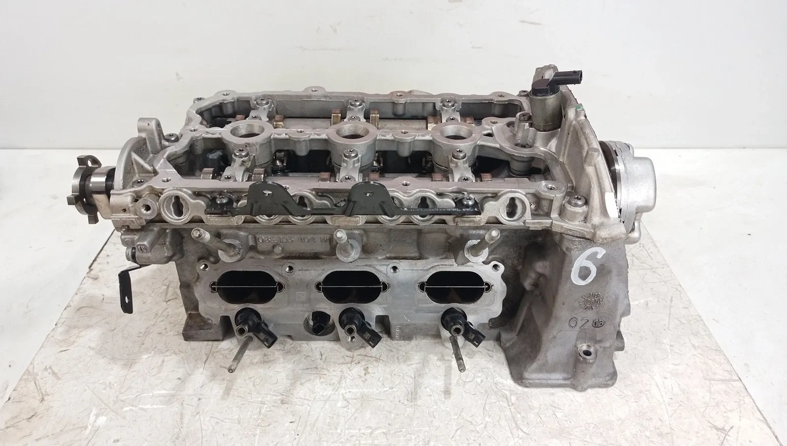 Audi Q5 (8R) Engine parts Cylinder head — AUDI Q5 (8R) — 06E103404M

Part...