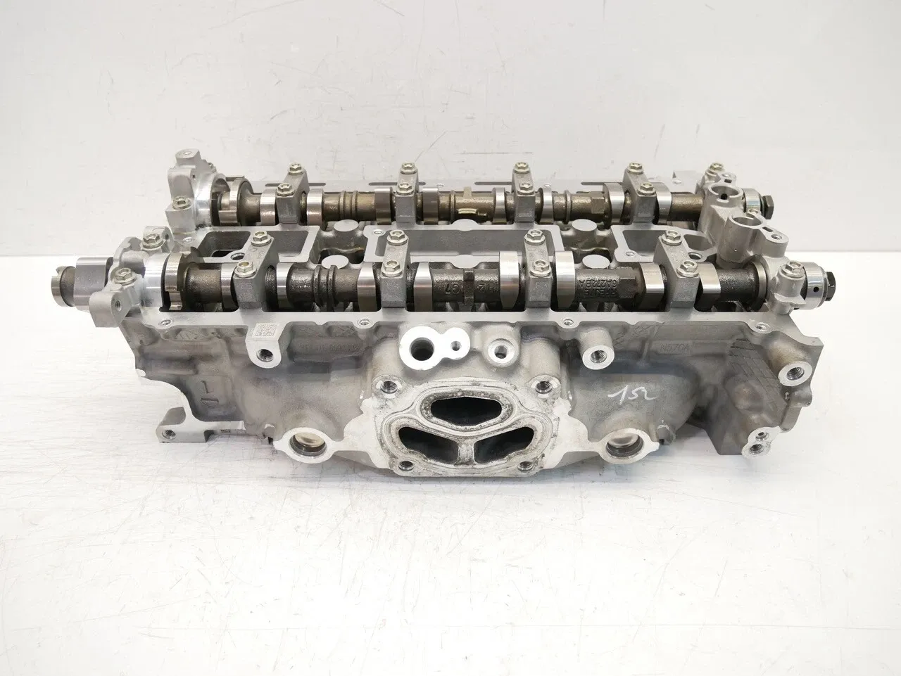Ford Mustang Engine parts Cylinder head — FORD MUSTANG VI (2014-2023) — E...