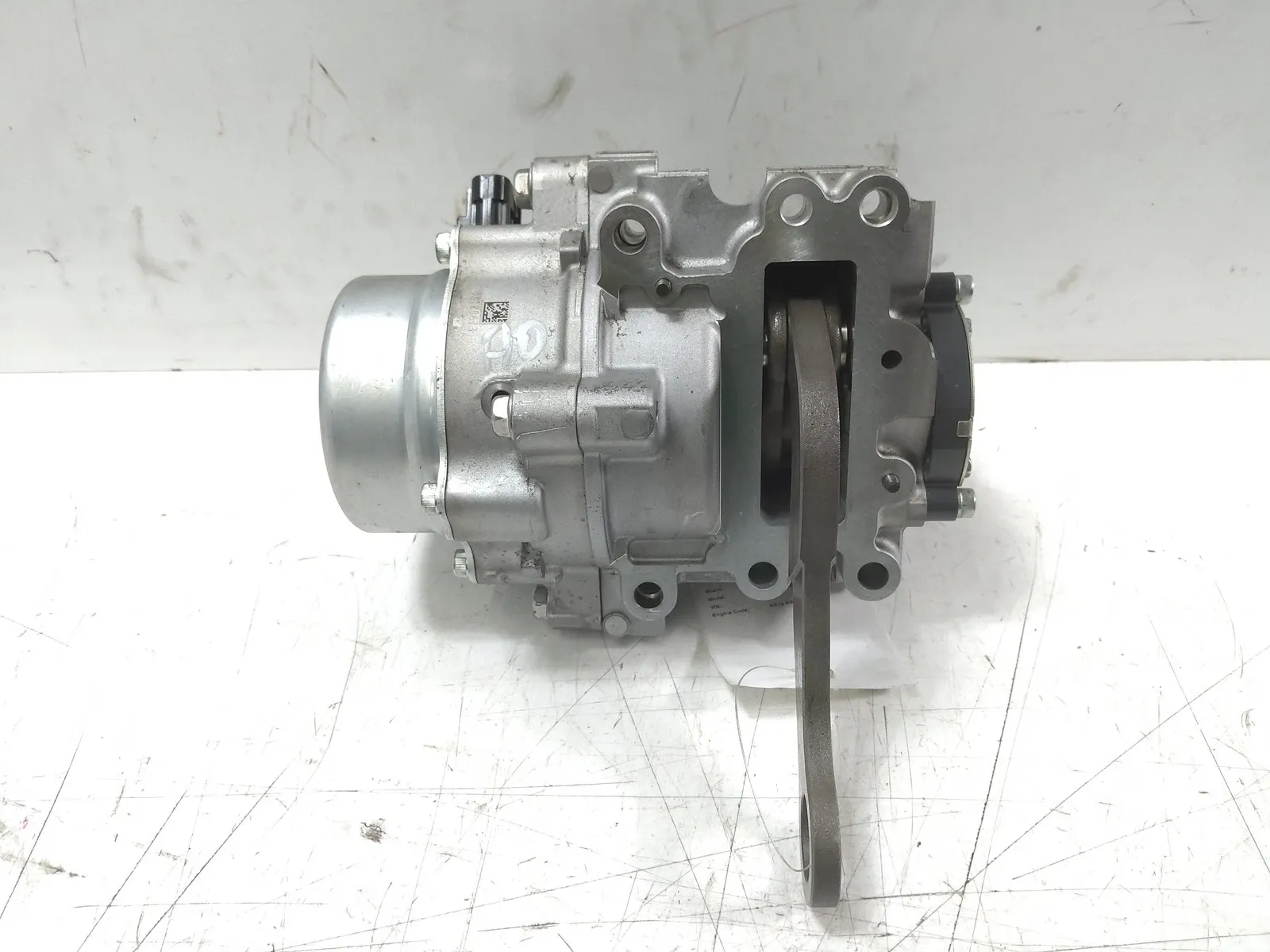 Nissan X-Trail Engine parts Camshaft phaser — NISSAN X-TRAIL III (T32)

Gen...