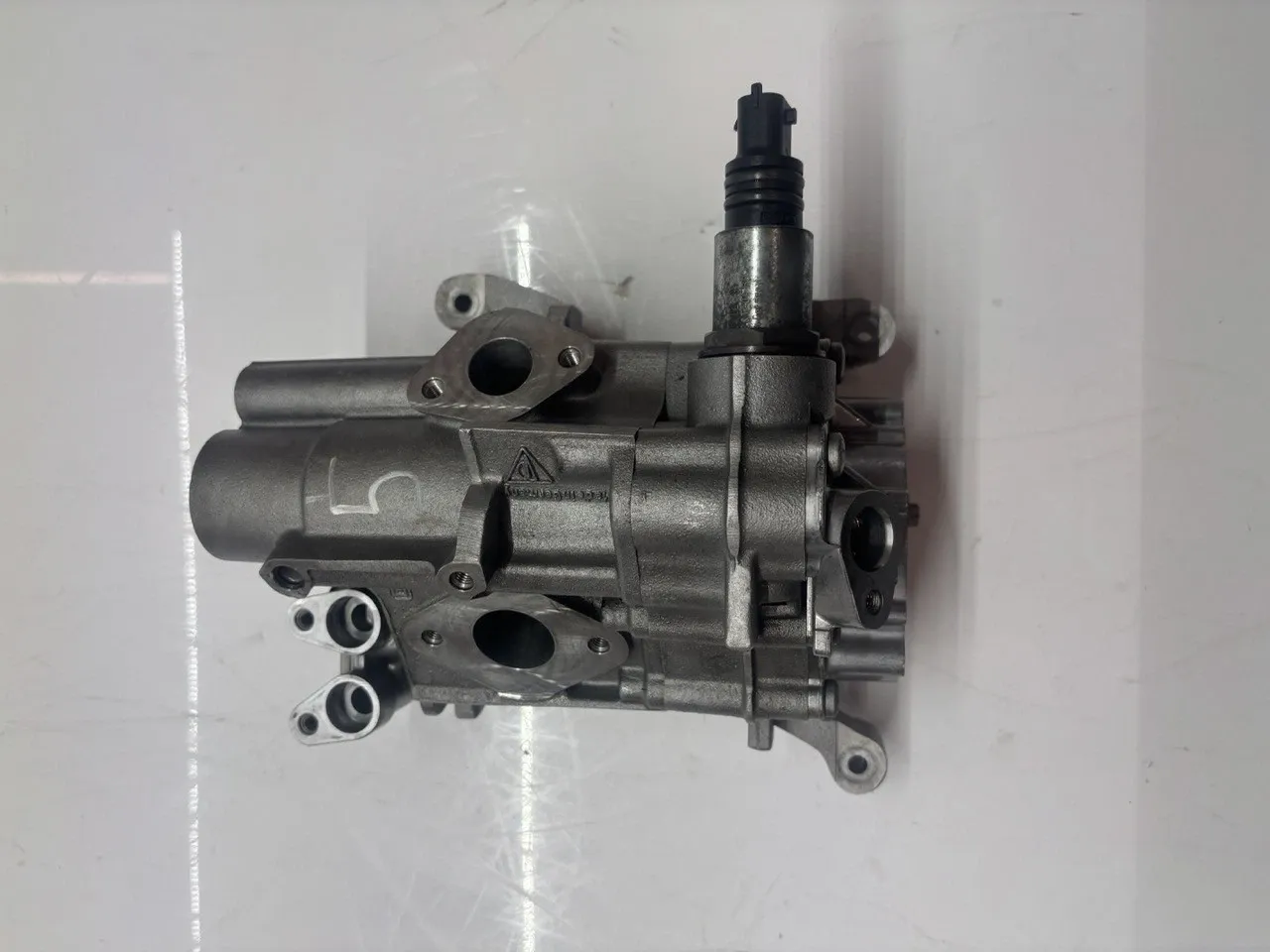 Porsche Cayenne Engine parts Oil pump — PORSCHE CAYENNE (9PA) (2002-2010) — ...