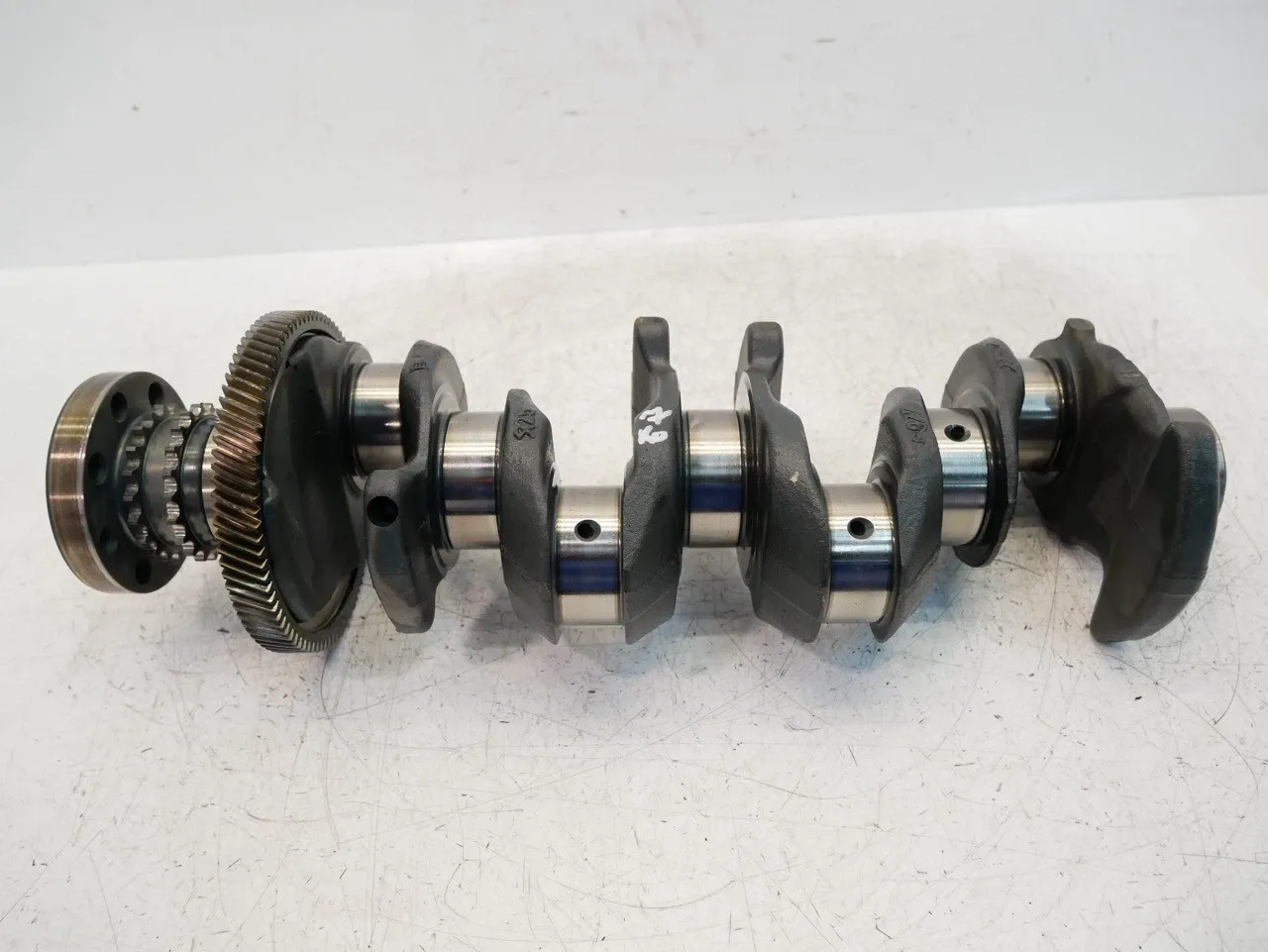 BMW 5 (E60 / E61) Engine parts Crankshaft — BMW 5 SERIES (F10, F11) (2010-2017...