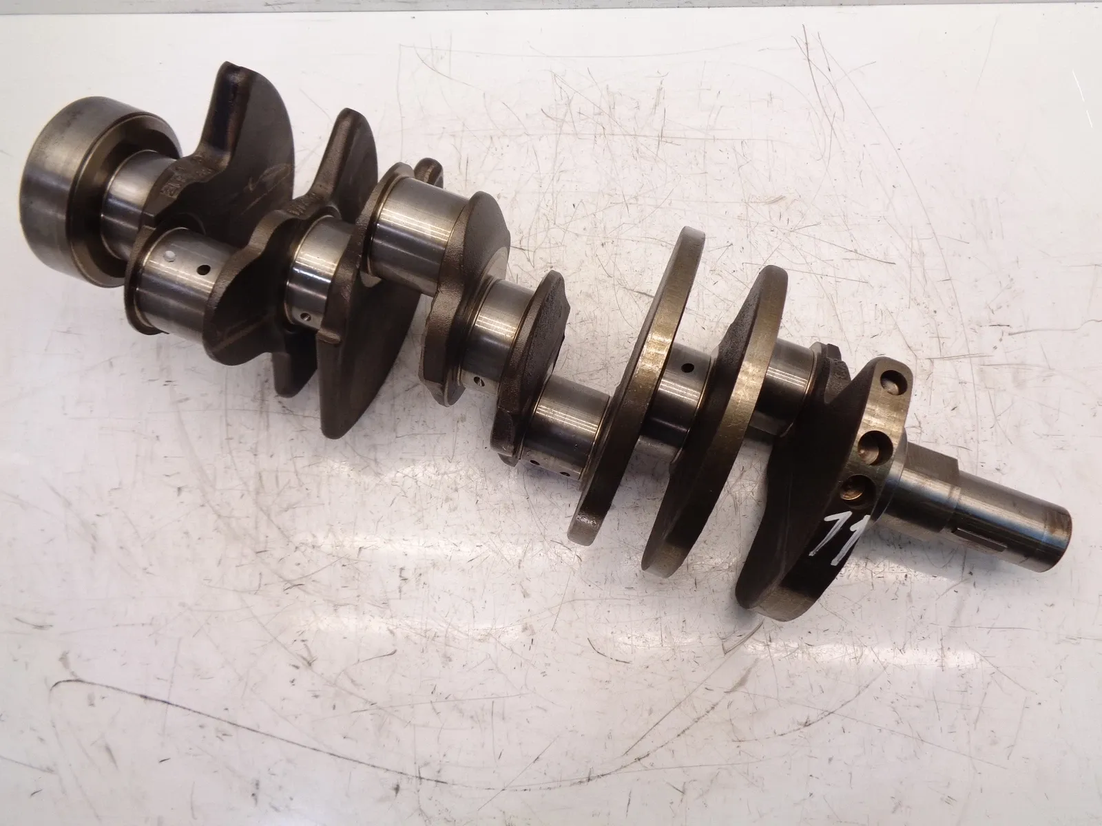 Land Rover Discovery Engine parts Crankshaft — LAND ROVER DISCOVERY III (L319) (2...