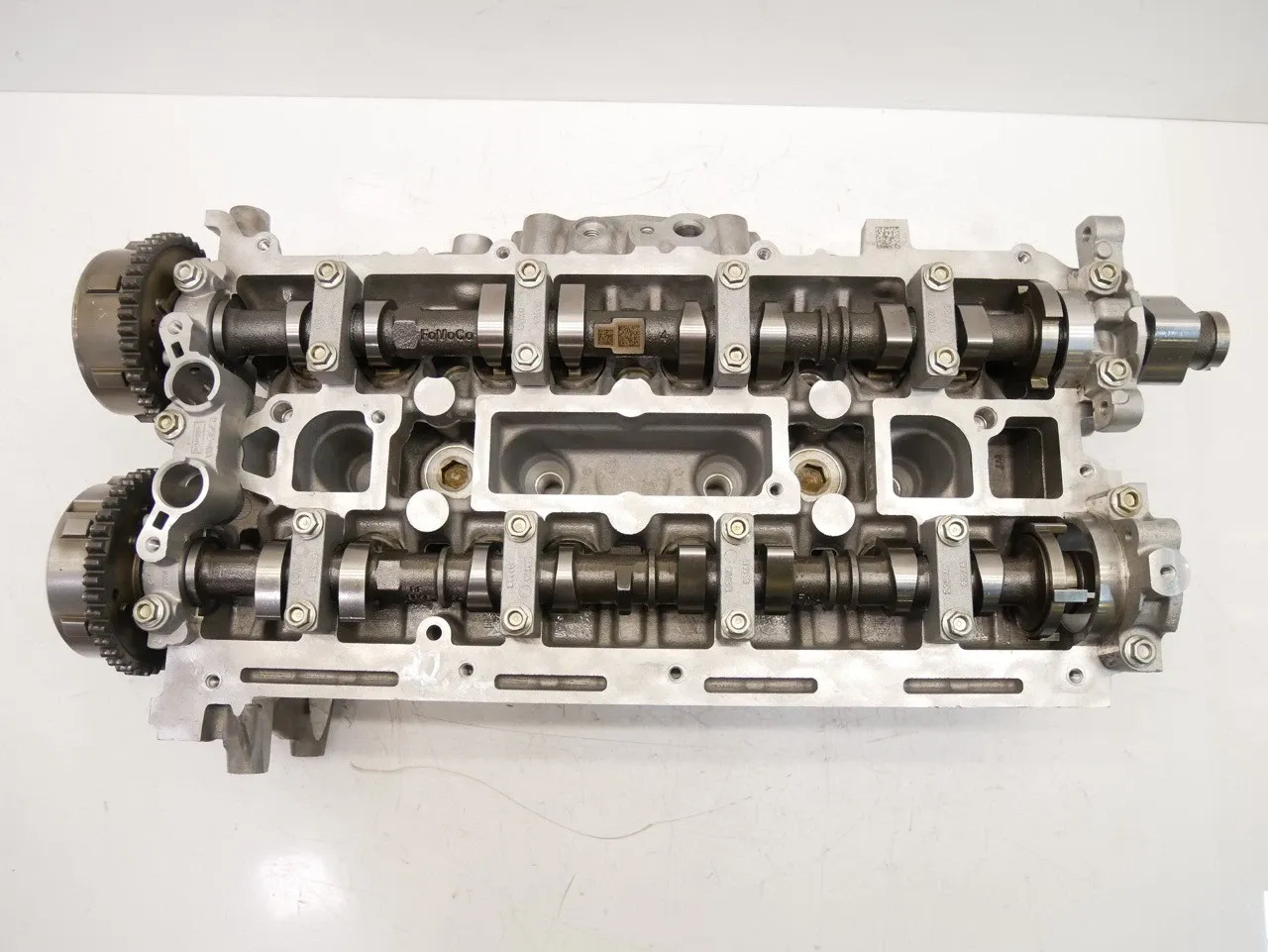 Ford Mustang Engine parts Cylinder head — FORD MUSTANG VI (2014-2023) — E...