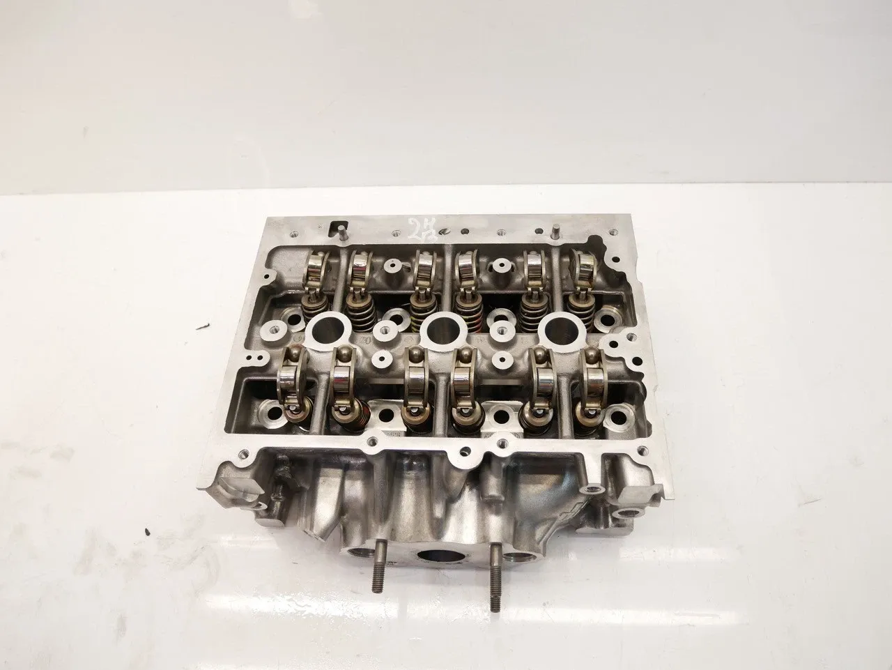 Seat Ibiza Engine parts Cylinder head — SEAT IBIZA V (KJ1) (2017-PRESEN...