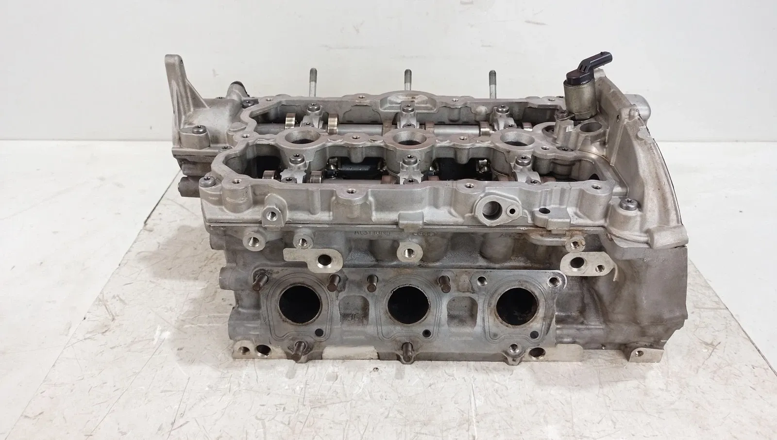 Audi Q5 (8R) Engine parts Cylinder head — AUDI Q5 (8R) — 06E103403M

Part...