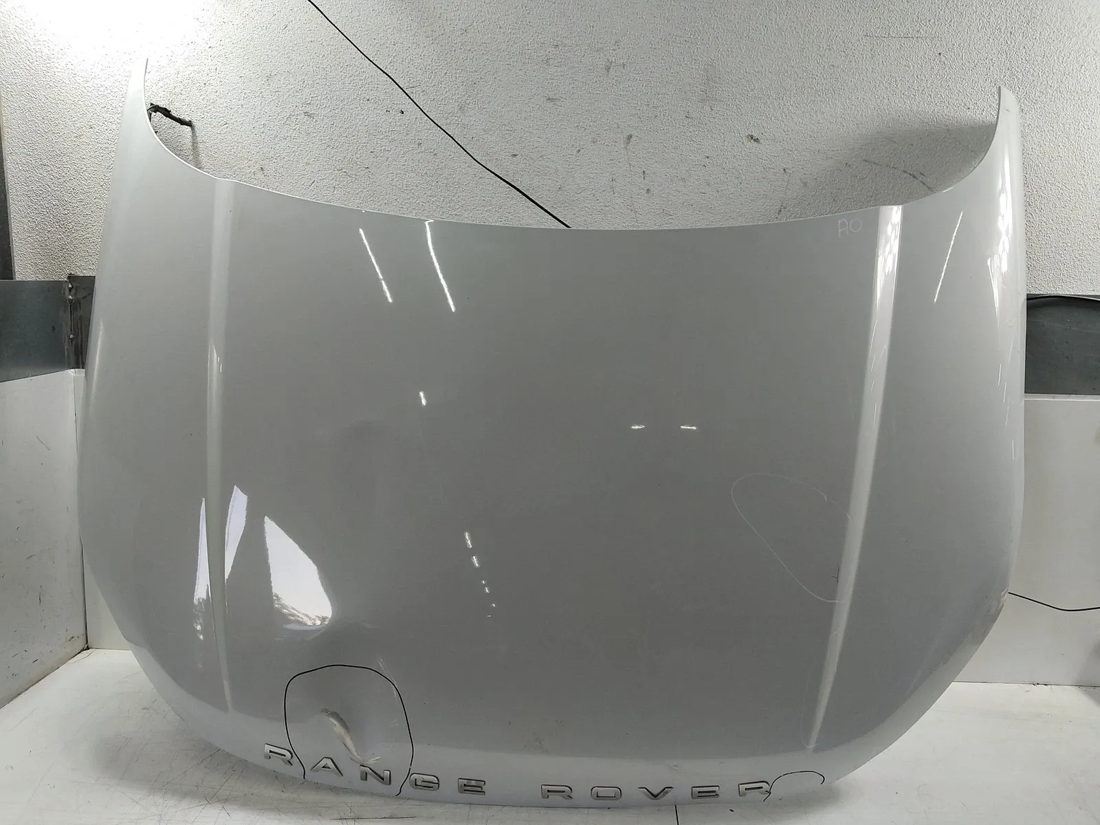 Land Rover Range Rover (L405) Other parts Hood — LAND ROVER RANGE ROVER DISCOVERY (2015-2...