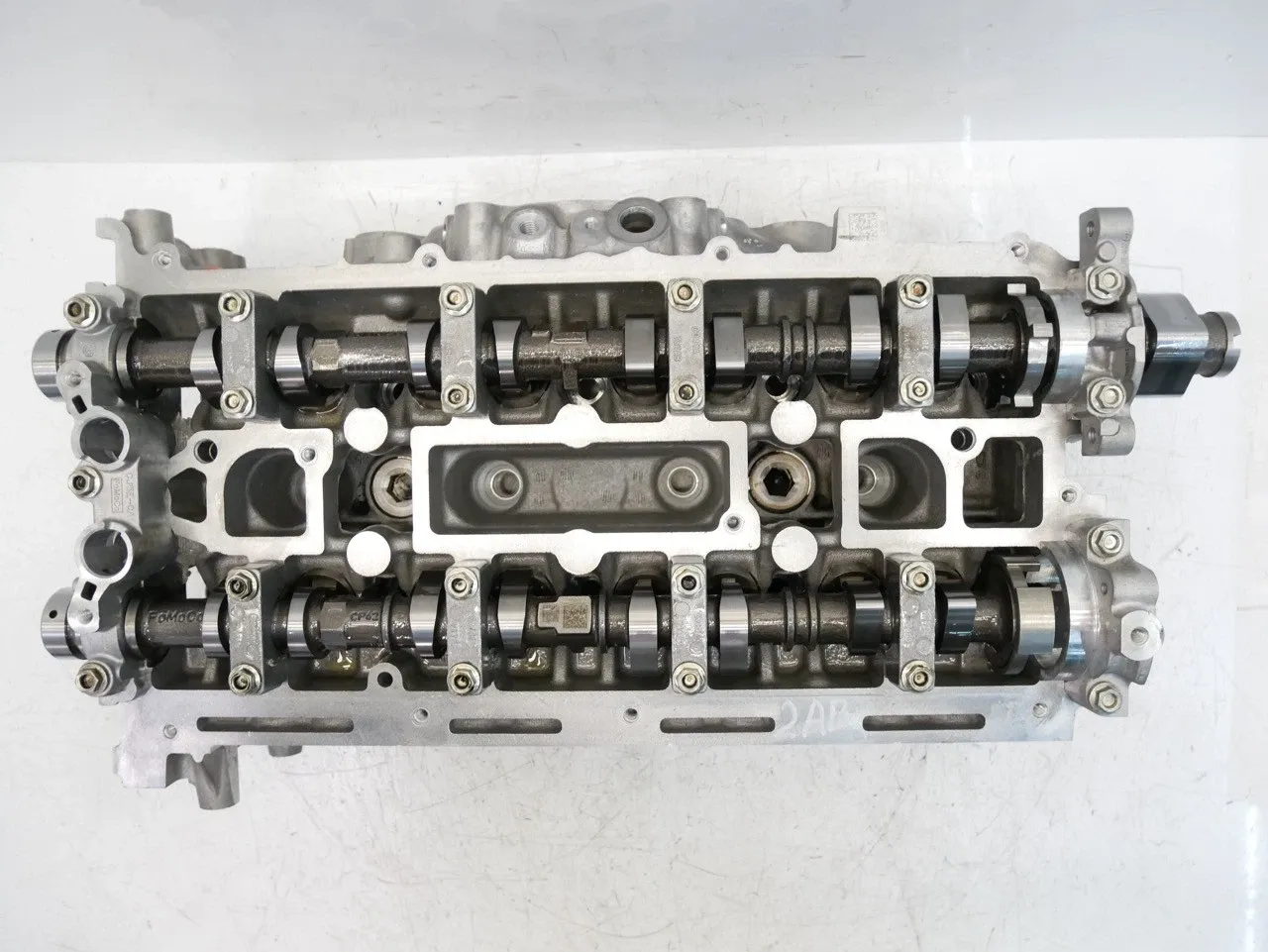 Ford Mustang Engine parts Cylinder head — FORD MUSTANG VI (2014-2023) — E...