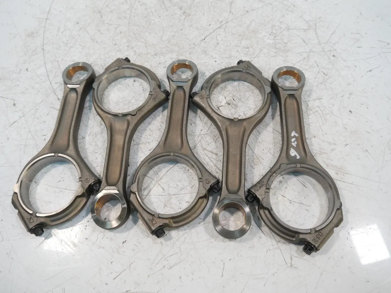 Jeep Grand Cherokee (WK) Engine parts 5 × Connecting rod — JEEP GRAND CHEROKEE IV (WK...