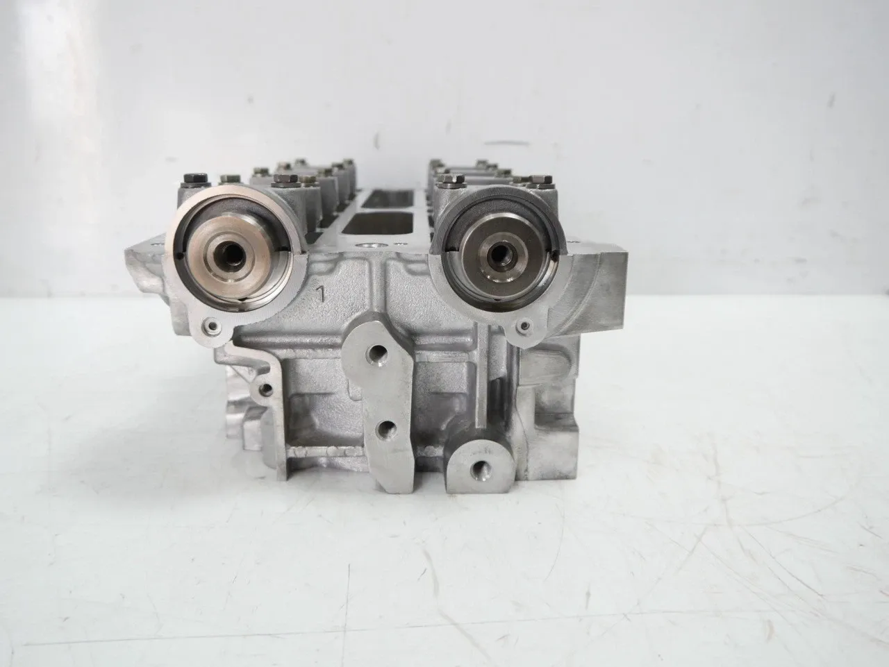 Ford Fiesta Engine parts Cylinder head — FORD FIESTA VI (2008-2017) — 8A...