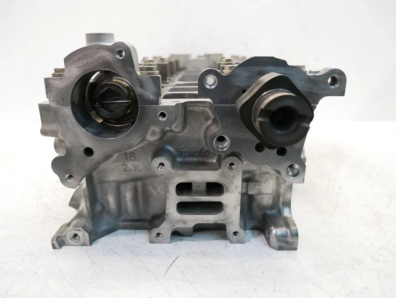 Ford Mustang Engine parts Cylinder head — FORD MUSTANG VI (2014-2023) — E...