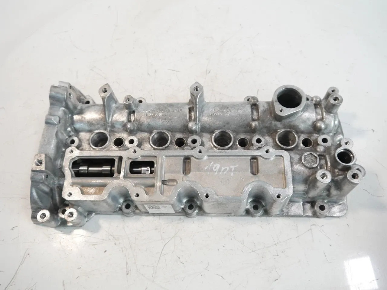 Land Rover Discovery Engine parts Valve cover with camshafts — LAND ROVER DISCOVE...