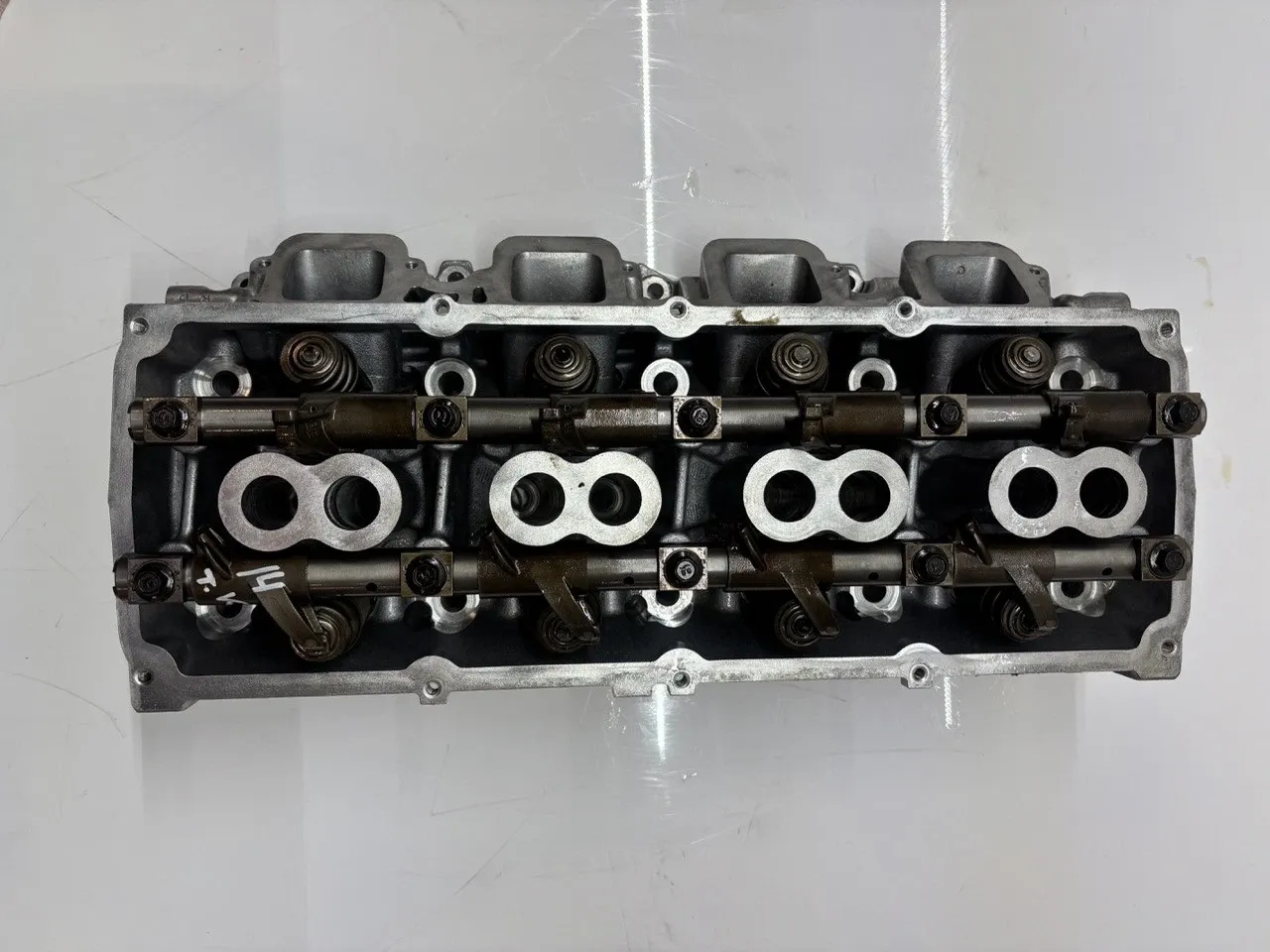 Jeep Grand Cherokee (WK) Engine parts Cylinder head — JEEP GRAND CHEROKEE III (WH) (2...