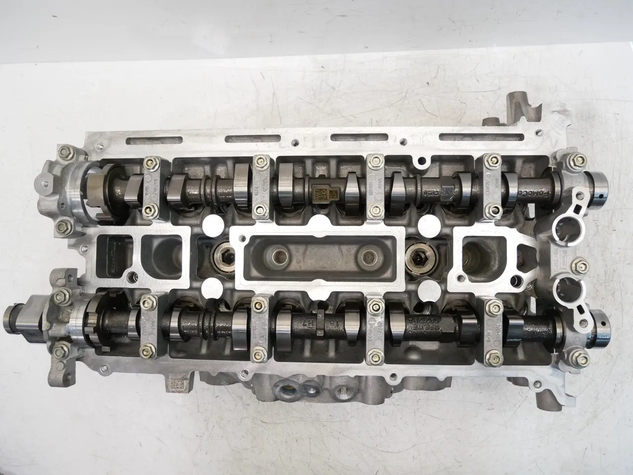 Ford Mustang Engine parts Cylinder head — FORD MUSTANG VI (2014-2023) — E...