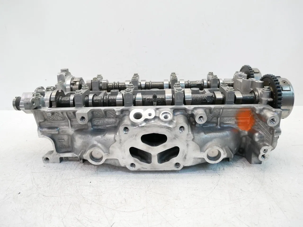 Ford Mustang Engine parts Cylinder head — FORD MUSTANG VI (2014-2023) — E...