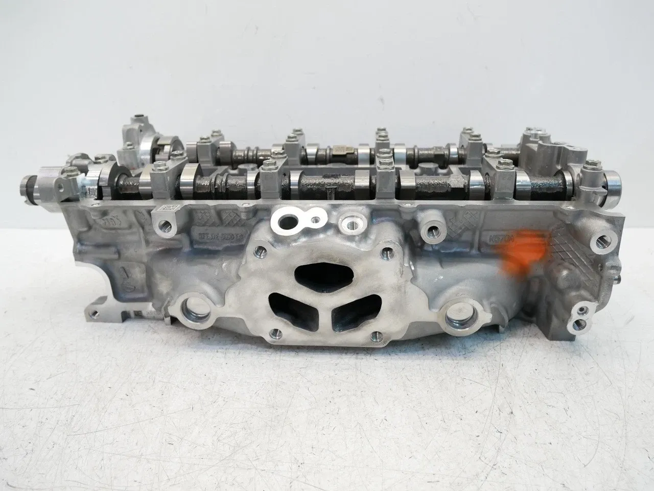 Ford Mustang Engine parts Cylinder head — FORD MUSTANG VI (2014-2023) — E...