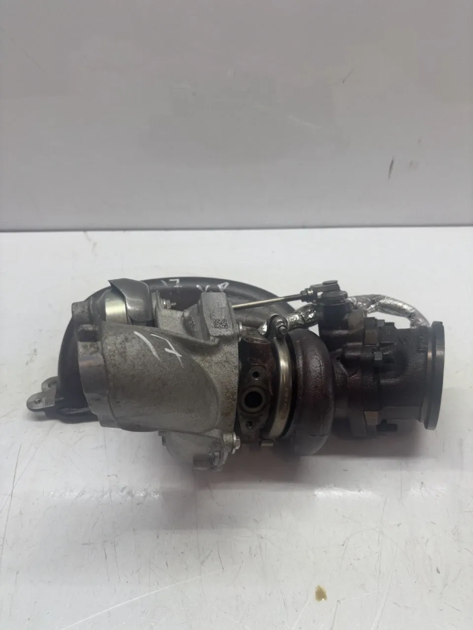Alfa-Romeo Giulia (952) Turbocharger Turbocharger — ALFA ROMEO GIULIA (952) (2015-PR...