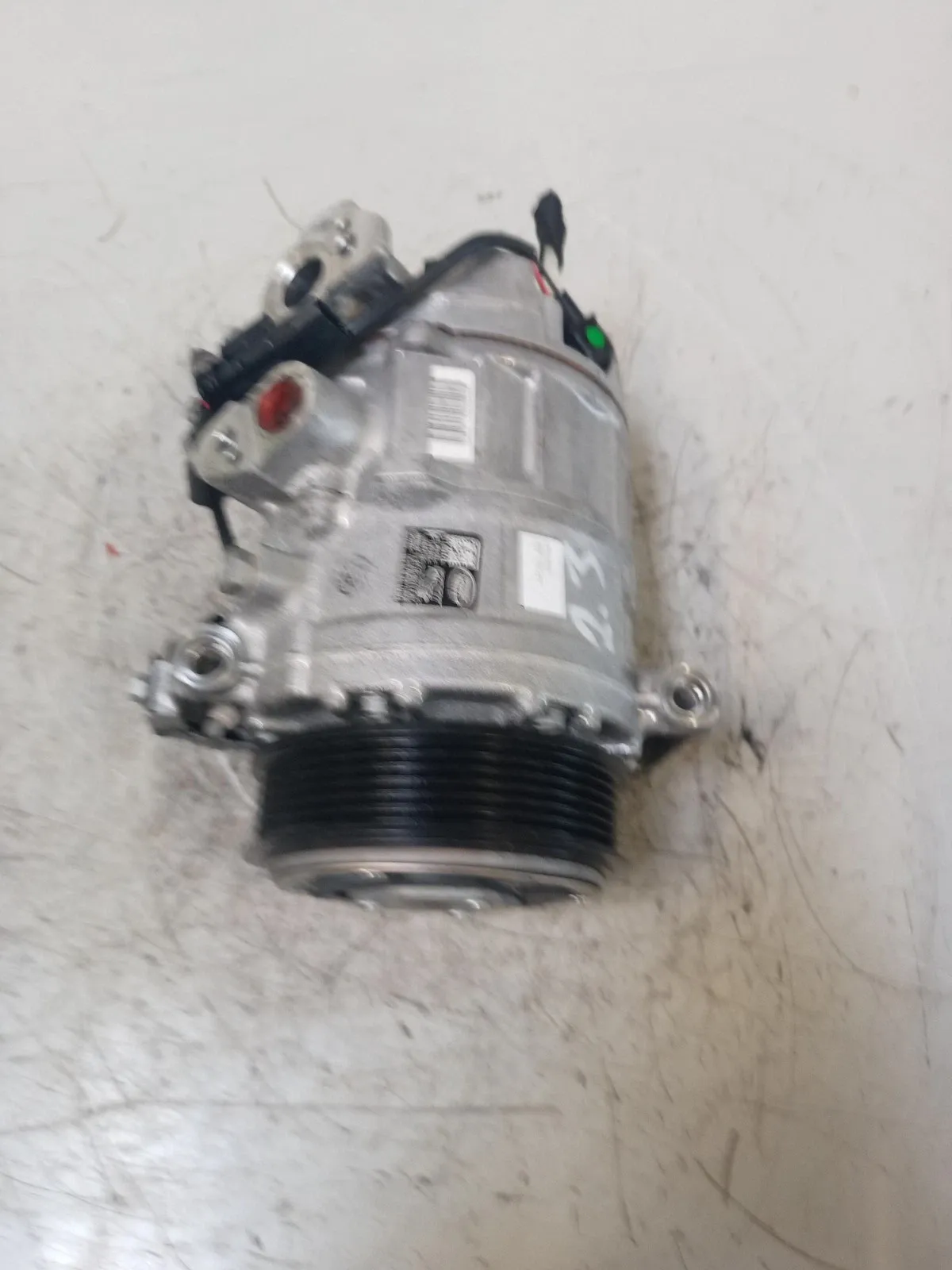 Land Rover Range Rover (L460) Air conditioning system Air conditioning compressor — LAND ROVER RANGE ...