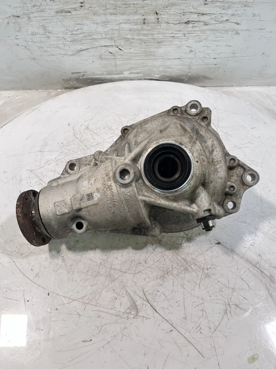 BMW 5 (G30 / G31) Other parts Differential — BMW 5 SERIES (G30, G31) (2016-20...