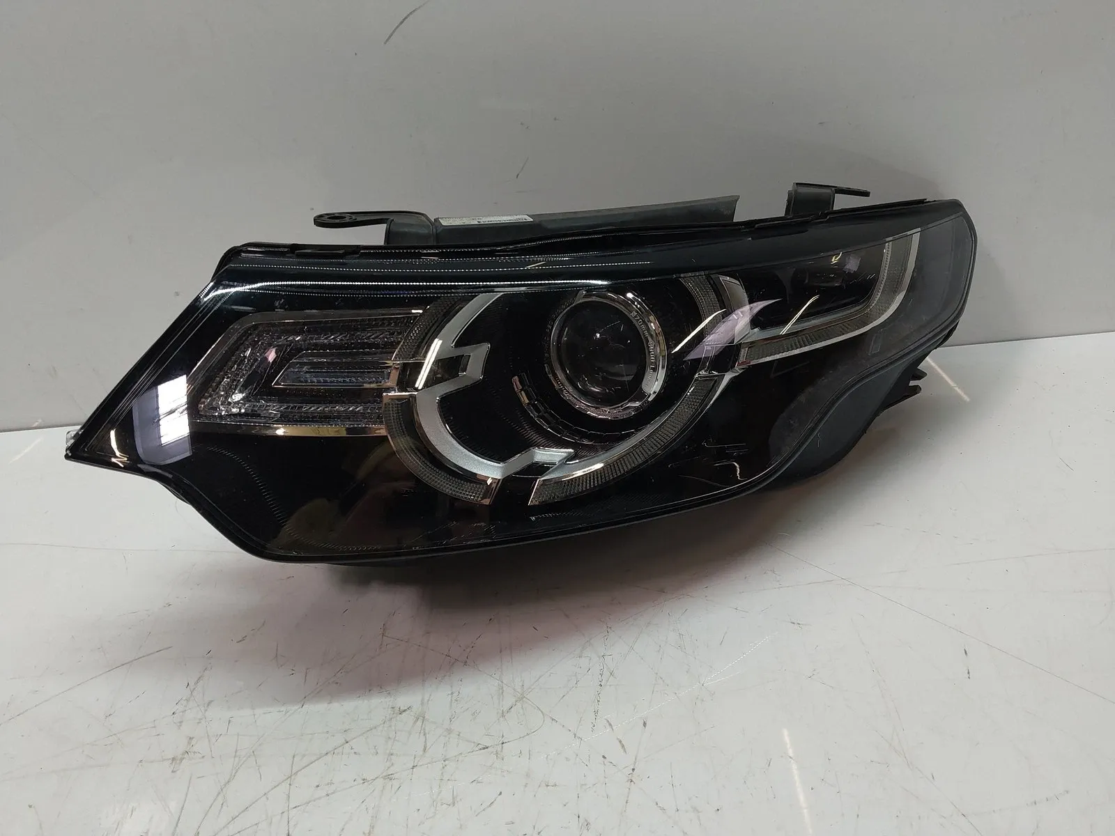 Land Rover Discovery передние фары Headlights — LAND ROVER DISCOVERY SPORT — FK72-...