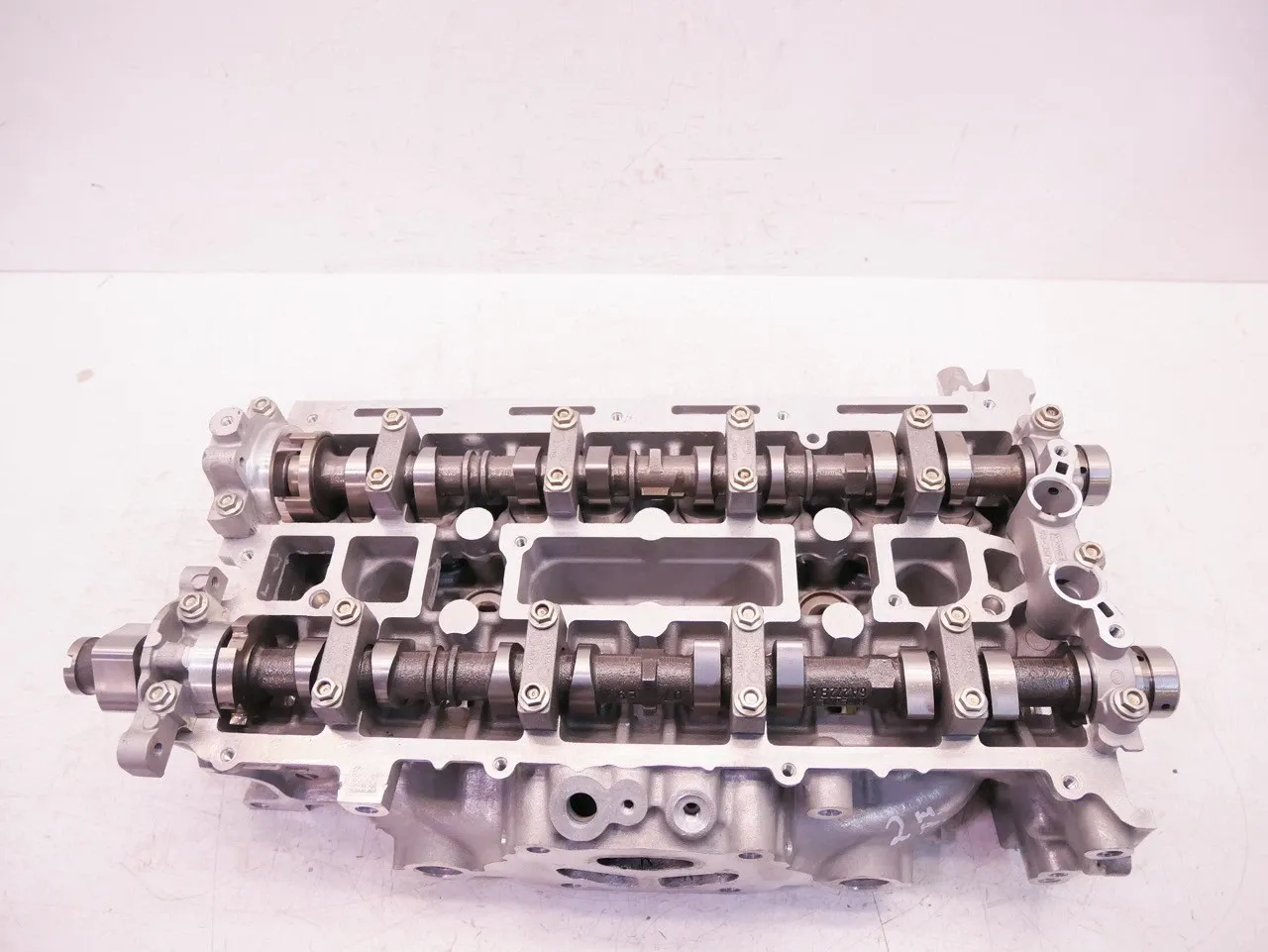 Ford Mustang Engine parts Cylinder head — FORD MUSTANG VI (2014-2023) — E...