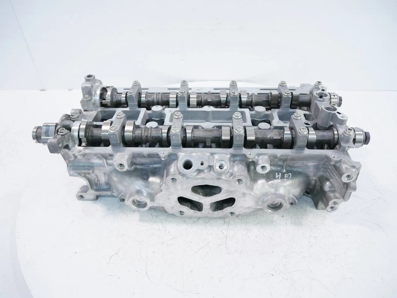 Ford Mustang Engine parts Cylinder head — FORD MUSTANG VI (2014-2023) — E...