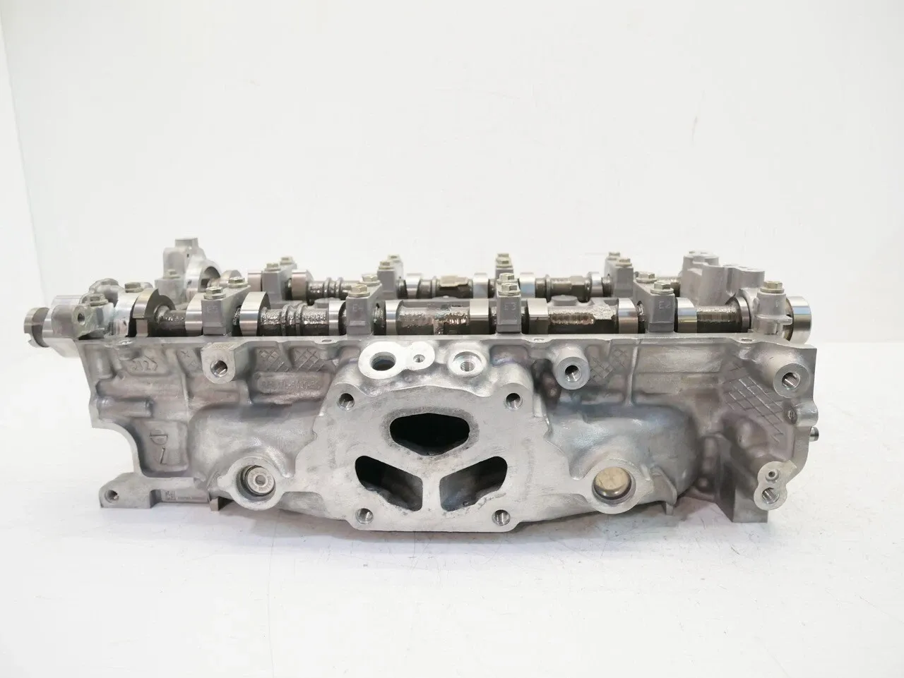 Ford Mustang Engine parts Cylinder head — FORD MUSTANG VI (2014-2023) — E...