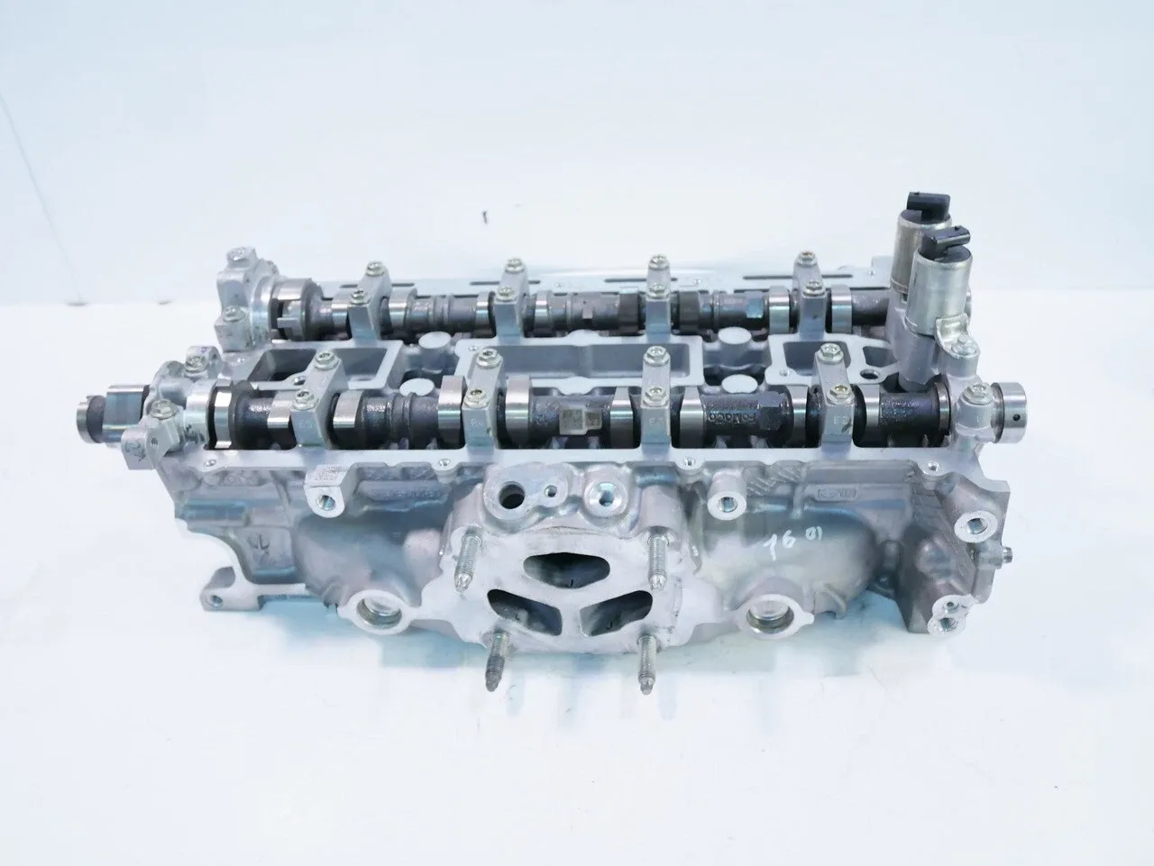 Ford Mustang Engine parts Cylinder head — FORD MUSTANG VI (2014-2023) — E...