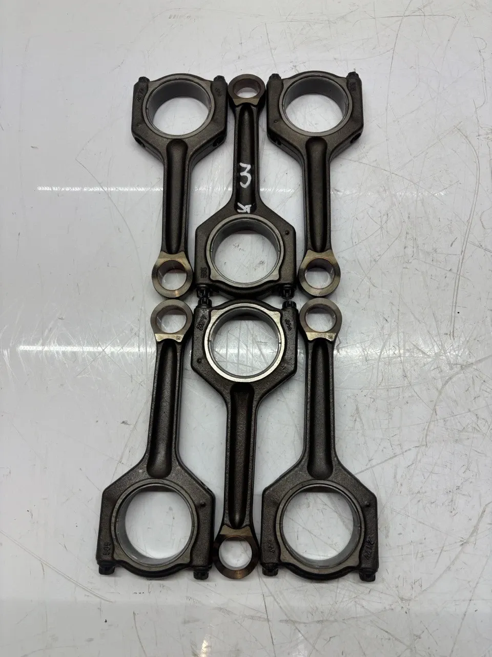 BMW 5 (F10 / F11) Engine parts 6 × Connecting rod — BMW 5 SERIES (F10, F11) (2...