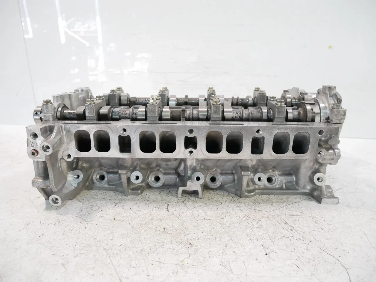 Ford Mustang Engine parts Cylinder head — FORD MUSTANG VI (2014-2023) — E...
