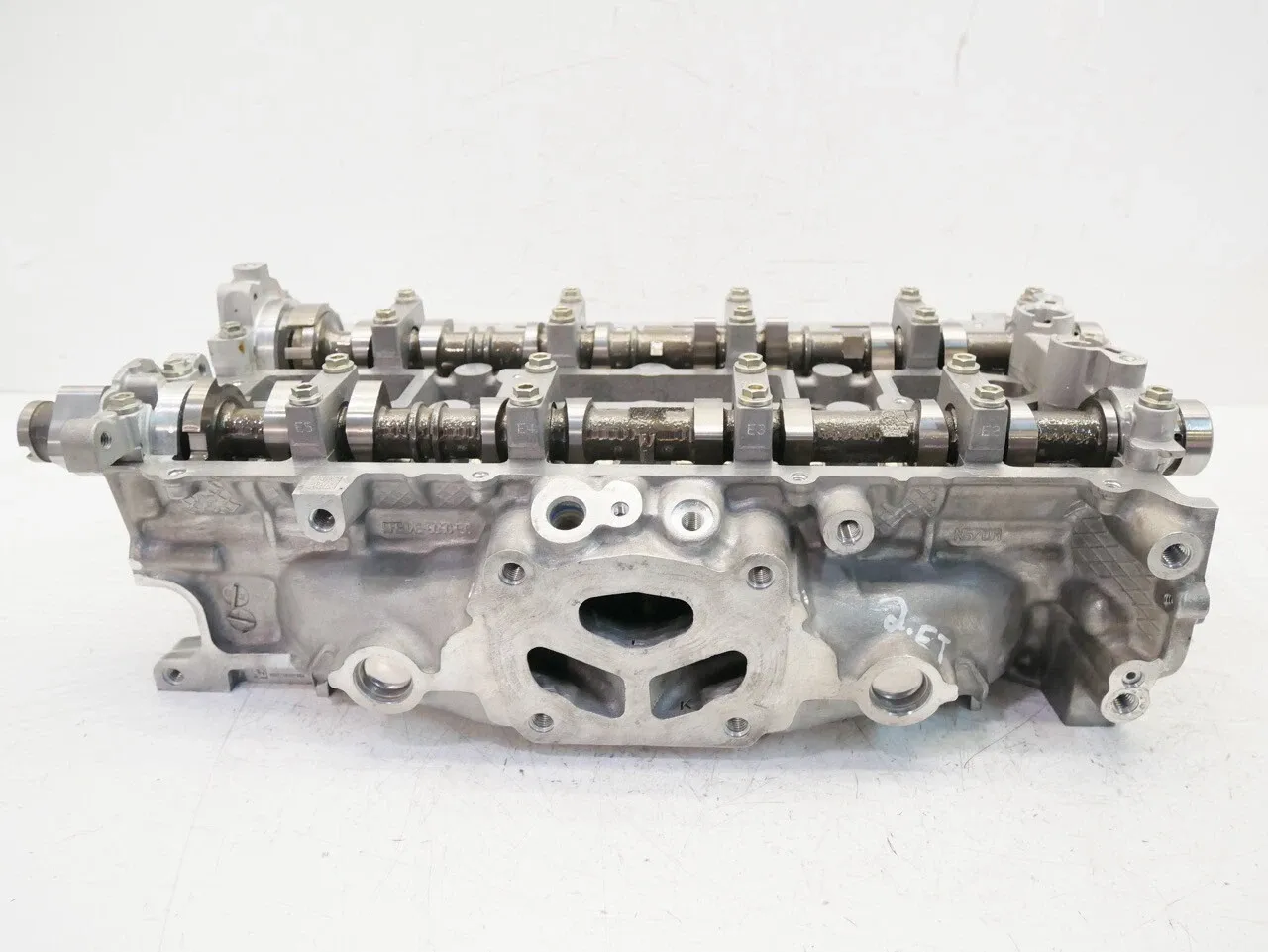 Ford Mustang Engine parts Cylinder head — FORD MUSTANG VI (2014-2023) — E...