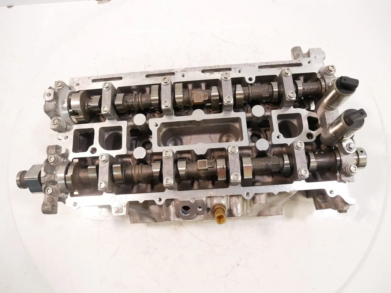 Ford Mustang Engine parts Cylinder head — FORD MUSTANG VI (2014-2023) — E...