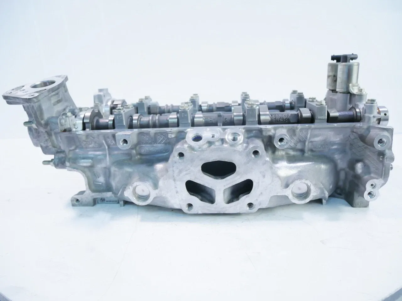 Ford Mustang Engine parts Cylinder head — FORD MUSTANG VI (2014-2023) — R...