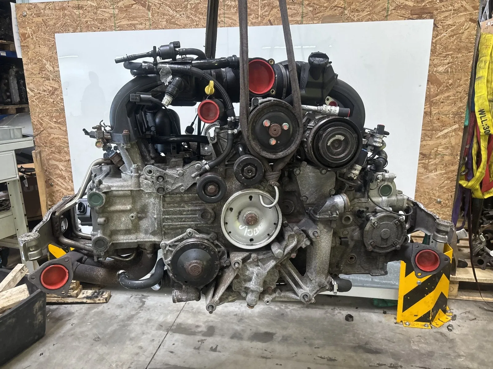Porsche 911 (996) Engine Engine — PORSCHE 911 (996) (1997-2005) — m96.01...